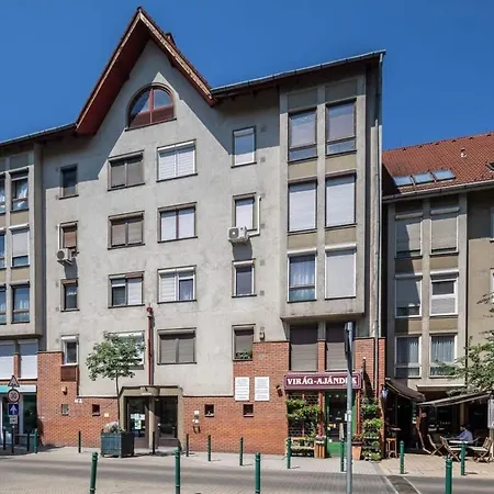 Sunny Balcony - Cute And Cozy Апартаменты