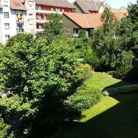 Sunny Balcony - Cute And Cozy 公寓